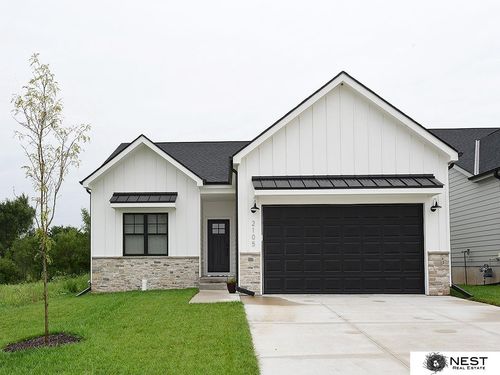 2105 N Broadway St, Wahoo, NE, 68066-1317 | Card Image