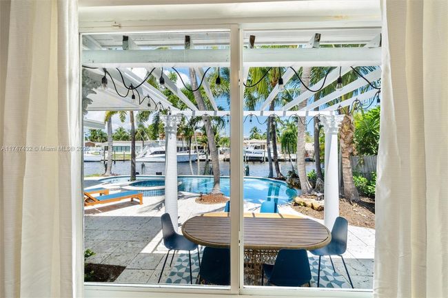 2513 Se 12 Th St, House other with 3 bedrooms, 3 bathrooms and null parking in Pompano Beach FL | Image 18