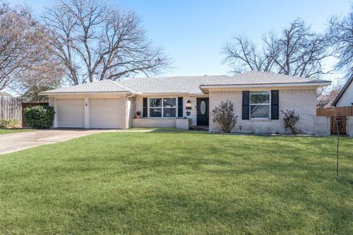 2890 Meadow Port Dr, Farmers Branch, TX, 75234-7408 | Card Image