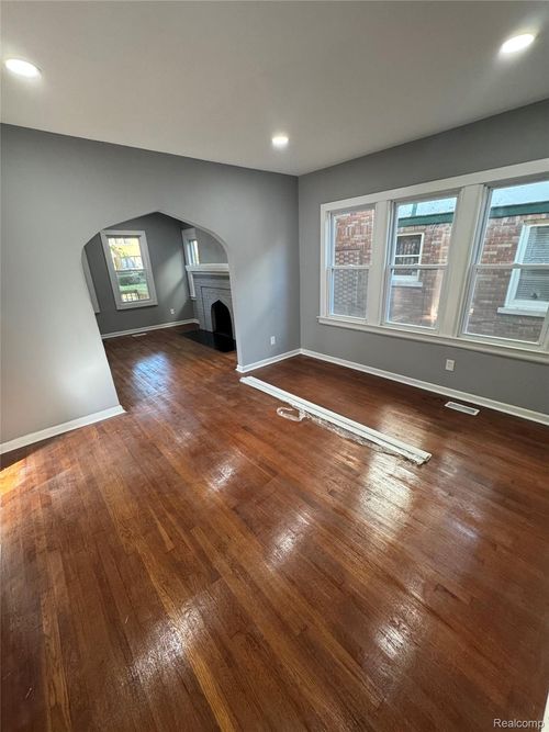 3626 Courville St, Detroit, MI, 48224-2777 | Card Image