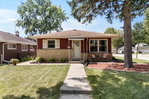 1105 S 101st St, West Allis, WI, 53214-2511 | Card Image