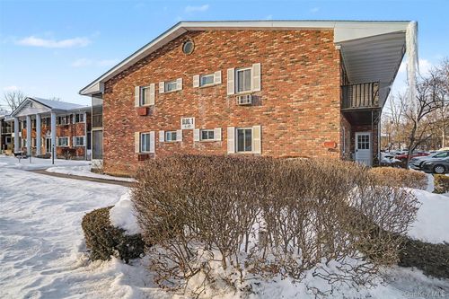 apt-3-810 Blooming Grove Tpke, New Windsor, NY, 12553-8104 | Card Image