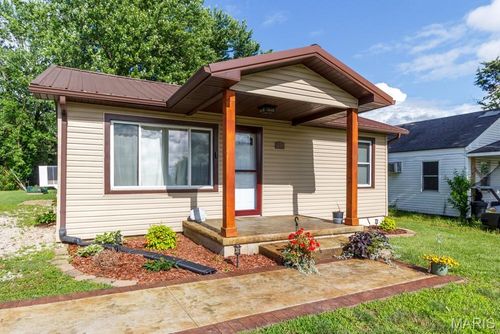 131 Cedar Crest Dr, Lebanon, MO, 65536-3780 | Card Image