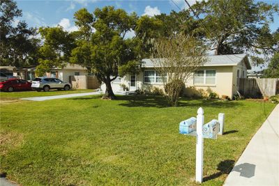 317 Roslyn Avenue, House other with 3 bedrooms, 1 bathrooms and null parking in New Smyrna Beach FL | Image 3