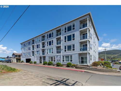 54-300 N Pacific St, Rockaway Beach, OR, 97136-4008 | Card Image