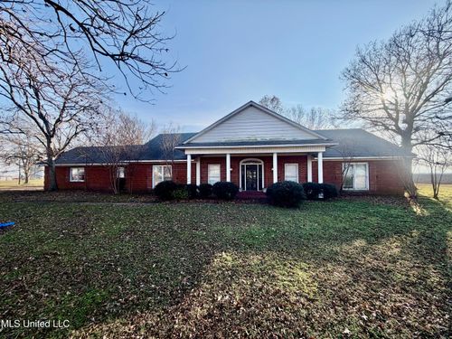 2907 Highway 8, Cleveland, MS, 38732-8785 | Card Image