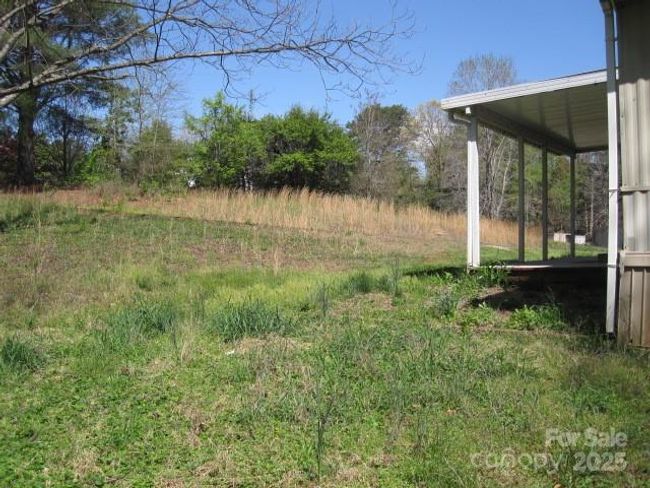 Side of house | Image 11