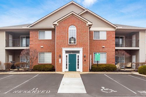669 Spring Valley Dr, Lewis Center, OH, 43035-8638 | Card Image