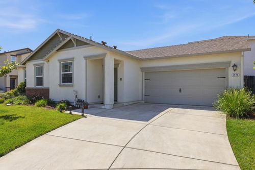 1974 Manchester Dr, Marysville, CA, 95901-8406 | Card Image
