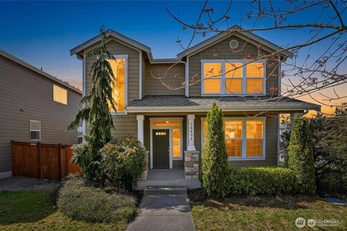 18404 97th Avenue Ct E, Puyallup, WA, 98375-6316 | Card Image