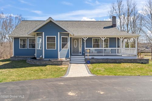 419 Brownell Rd, Malta, NY, 12020-3717 | Card Image