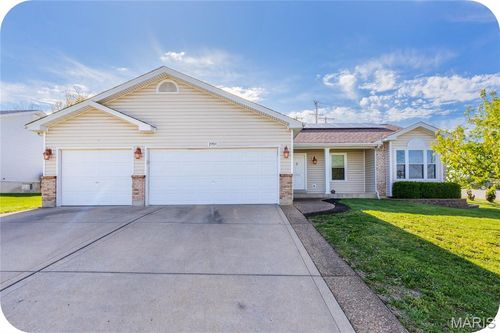 2701 Providence Ridge Drive, Wentzville, MO, 63385 | Card Image