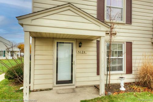 3124 Beechtree, Orion Twp, MI, 48360 | Card Image