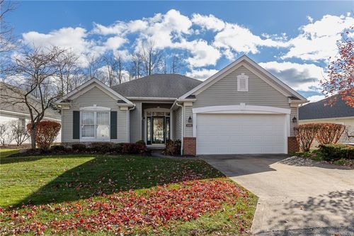 1455 Golden Ln, Broadview Heights, OH, 44147-3635 | Card Image