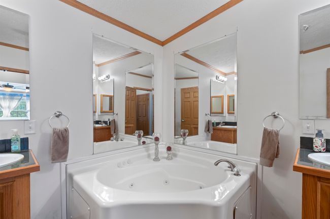 123 Lake Shore Dr, Home with 3 bedrooms, 3 bathrooms and null parking in Wisconsin Dells WI | Image 17