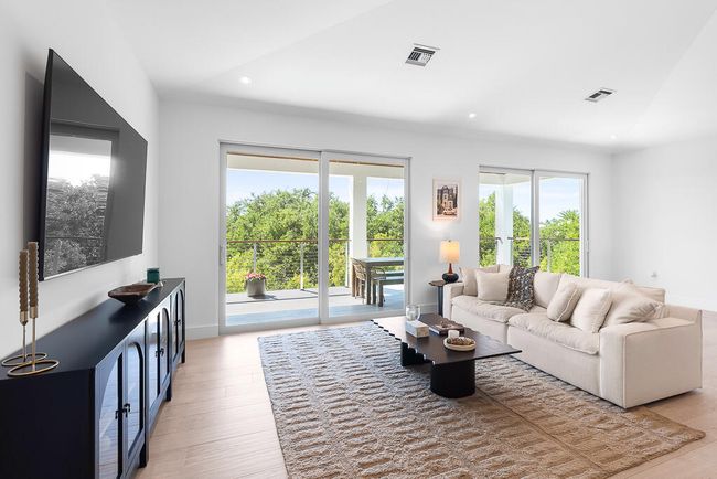 150-S-Bahama-Drive-living-room-c | Image 17