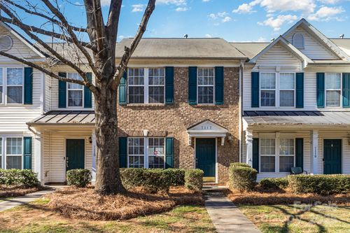 7117 Flying Scotsman Dr, Charlotte, NC, 28213-4222 | Card Image