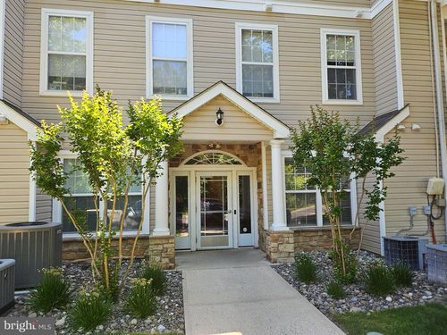 83 Kyle Way, Ewing, NJ, 08628-2521 | Card Image