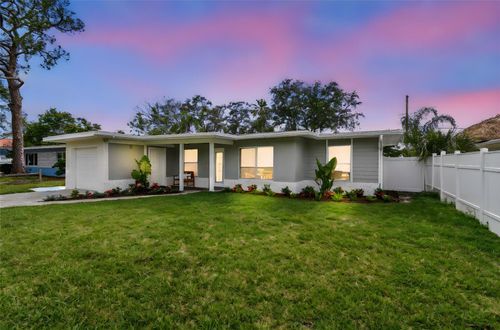 2452 Bayshore Blvd, DUNEDIN, FL, 34698-2056 | Card Image