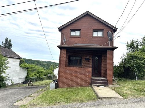 921 Chestnut St, Duquesne, PA, 15110-2103 | Card Image