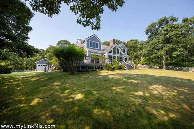 100 Gosnolds Way, House other with 4 bedrooms, 3 bathrooms and null parking in Chilmark MA | Image 5