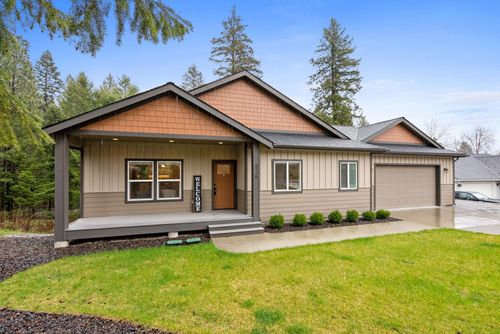 826 Thomas Ln, Newport, WA, 99156-5452 | Card Image