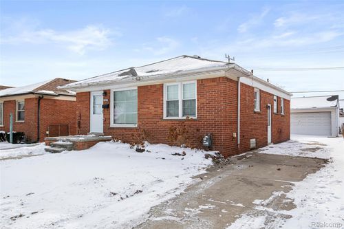 15219 University St, Allen Park, MI, 48101-3022 | Card Image