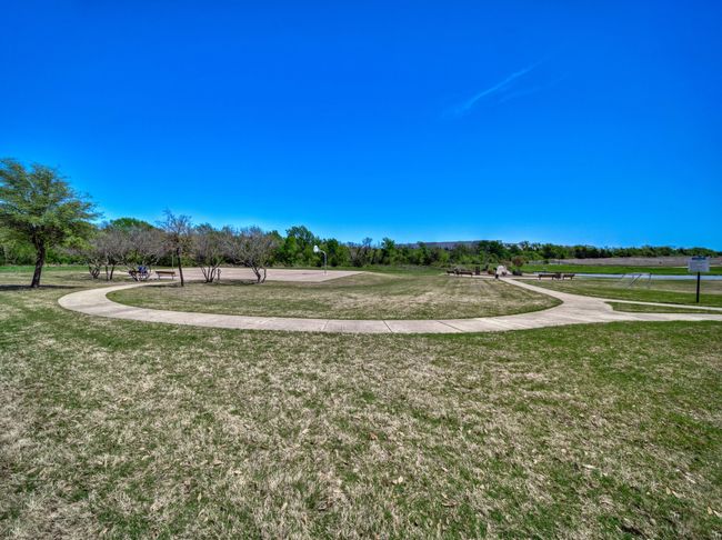 2040 Old Glory Ln, House other with 3 bedrooms, 2 bathrooms and null parking in Heartland TX | Image 24