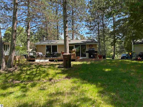 4734 Benchley Drive, Beaverton, MI, 48612 | Card Image