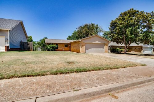 1100 Ridgeway Drive, Yukon, OK, 73099 | Card Image