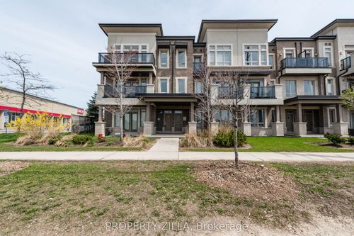 2-9621 Jane St, Vaughan, ON, L6A4G5 | Card Image