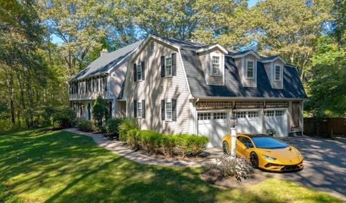 2 Partridge Hill Rd, Dover, MA, 02030-1713 | Card Image