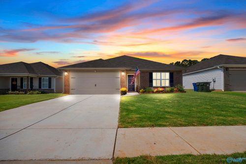 120 Broughton St, Madison, AL, 35756-5300 | Card Image