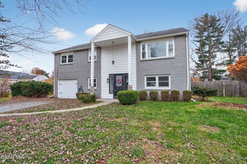 3 Greenway Dr, Glenville, NY, 12302-3605 | Card Image