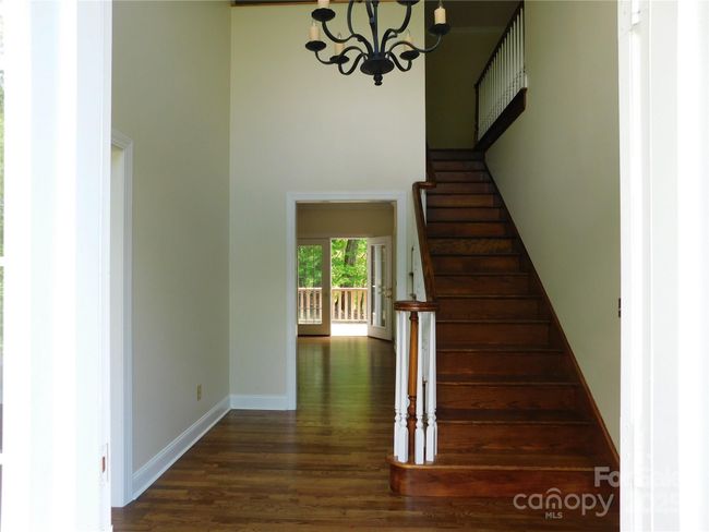 A welcoming entryway. | Image 7