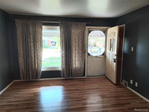 1603 Ackley Ave, Westland, MI, 48186-4403 | Card Image