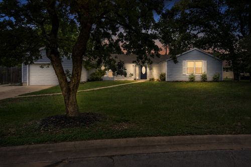 508 San Jacinto Dr, Rockdale, TX, 76567-2556 | Card Image