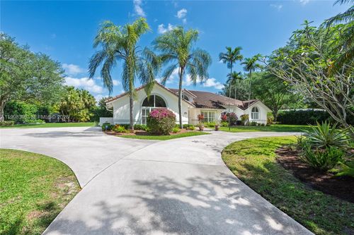 8001 Sw 160th St, Palmetto Bay, FL, 33157-3760 | Card Image