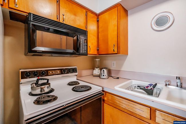 255 E 14 Th Ave, Home with 2 bedrooms, 0 bathrooms and null parking in Eugene OR | Image 12