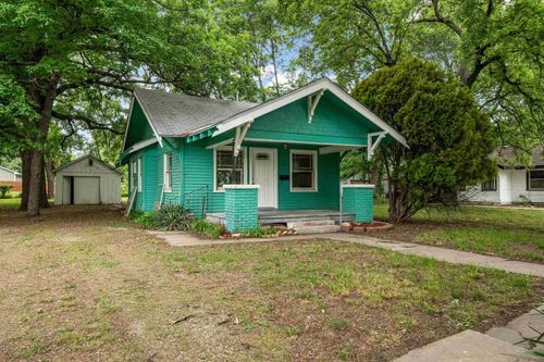 907 N Taylor, El Dorado, KS, 67042 | Card Image