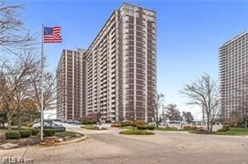 apt-1620-12900 Lake Ave, Lakewood, OH, 44107-1556 | Card Image