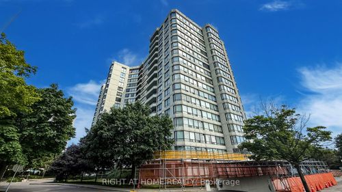202-1121 Steeles Ave W, North York, ON, M2R3W7 | Card Image