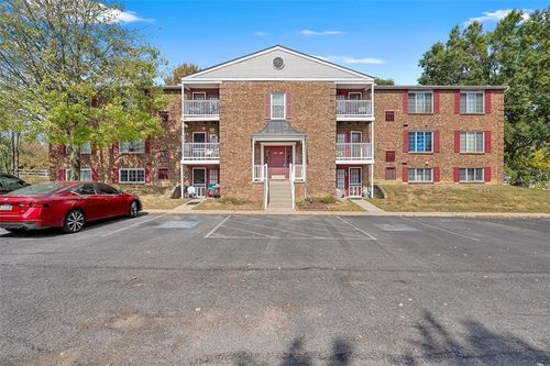 976 Wood Hollow Dr, Cranberry Twp, PA, 16066-6648 | Card Image