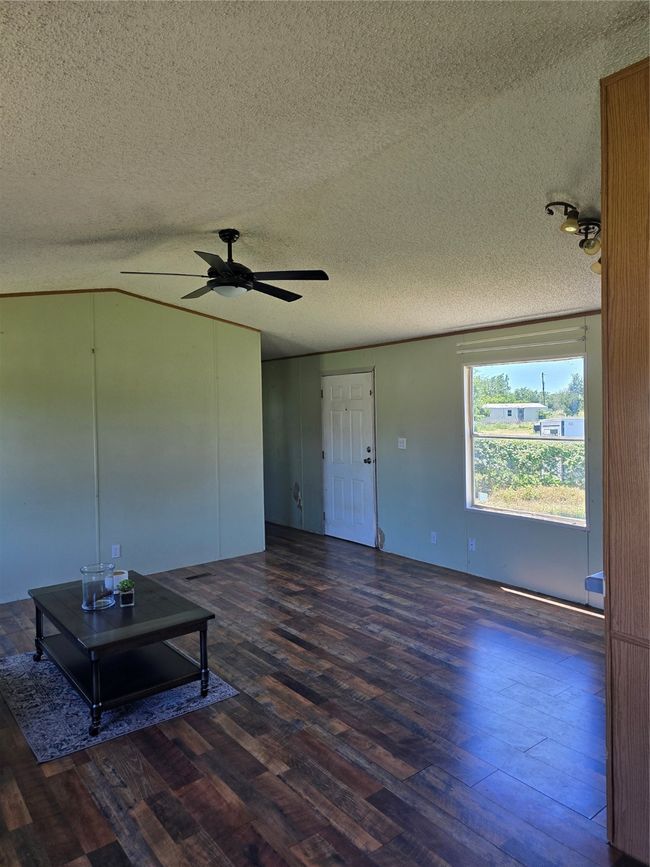 7077 Aztec Trl, House other with 3 bedrooms, 2 bathrooms and null parking in Weatherford TX | Image 8