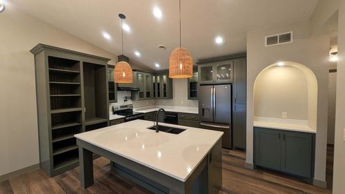 905 5th Ave Sw, Spencer, IA, 51301-5627 | Card Image