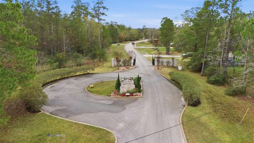 12033 Oak Forest Ln, Conroe, TX, 77385-2747 | Card Image