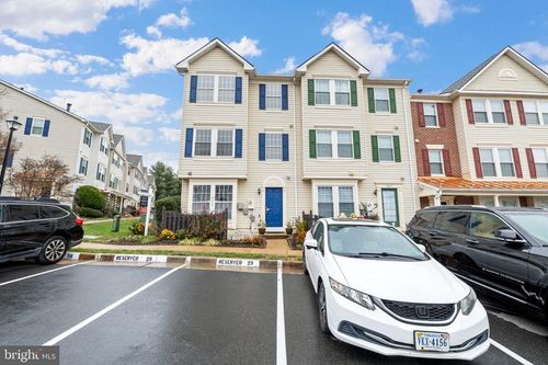 29-9215 Cardinal Forest Ln, LORTON, VA, 22079-2826 | Card Image