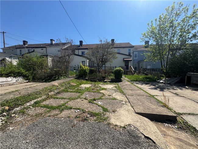 611 E 17 Th Ave, Townhouse with 2 bedrooms, 1 bathrooms and 1 parking in Munhall PA | Image 19
