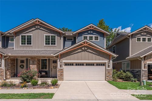 518 Sweet Birch Park Ln, Black Mountain, NC, 28711-0465 | Card Image