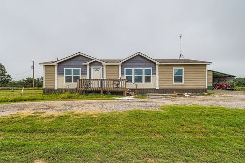 690 Toto Rd, Weatherford, TX, 76088-8178 | Card Image